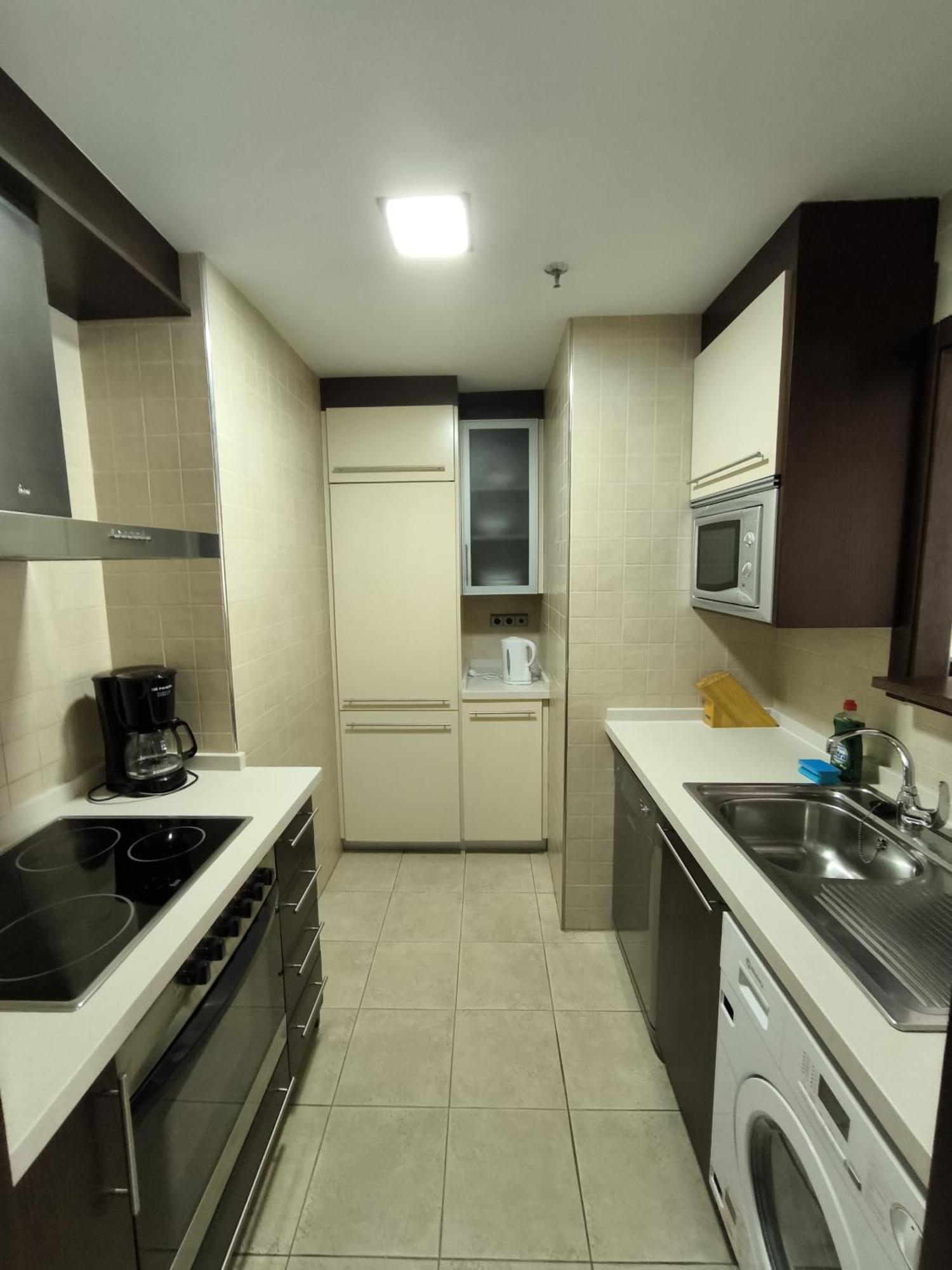 Family Spacious Apartment, Terrace, Kitchen, City View, Free Parking And Wifi Benalmádena Exterior foto