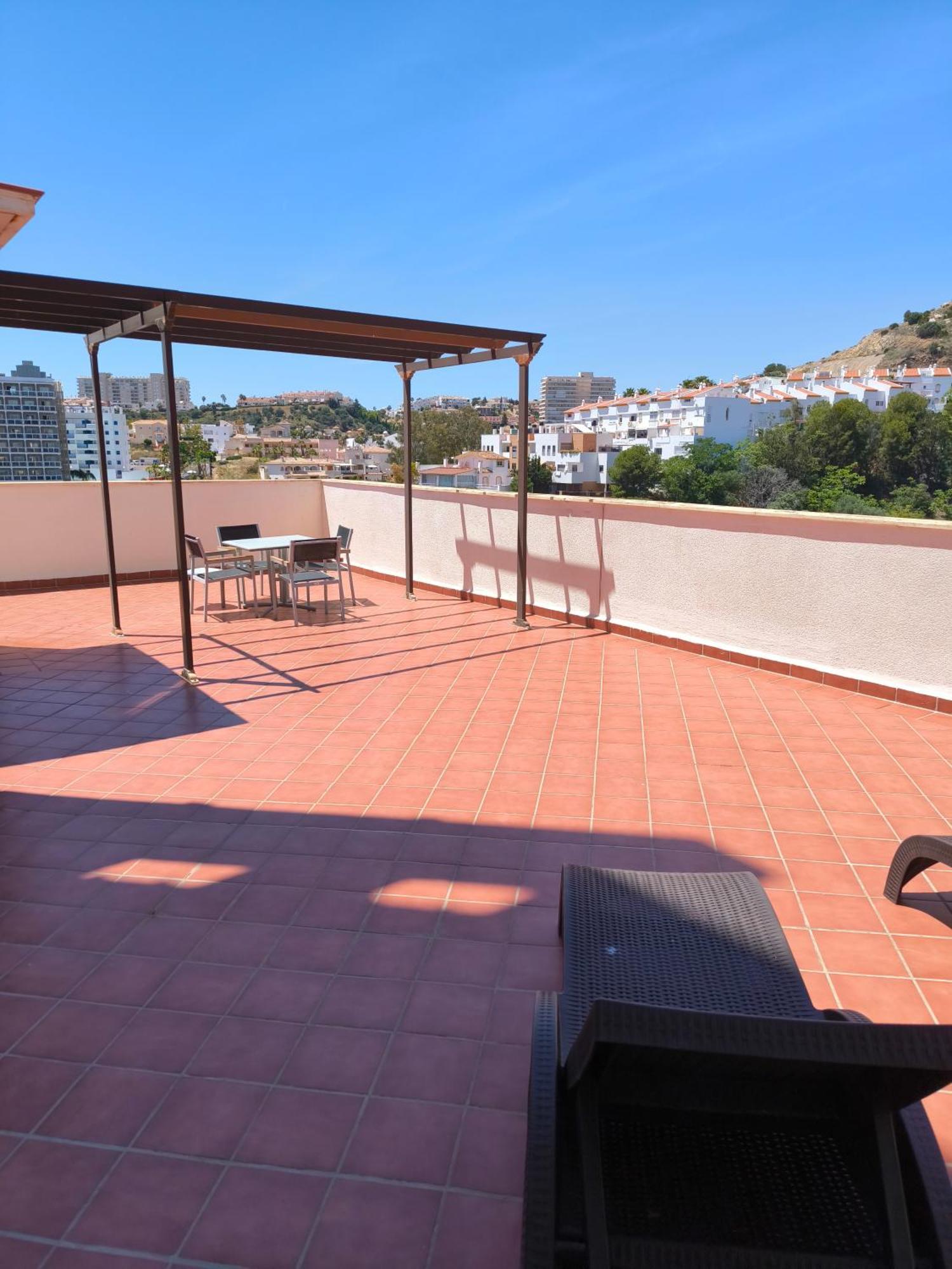 Family Spacious Apartment, Terrace, Kitchen, City View, Free Parking And Wifi Benalmádena Exterior foto