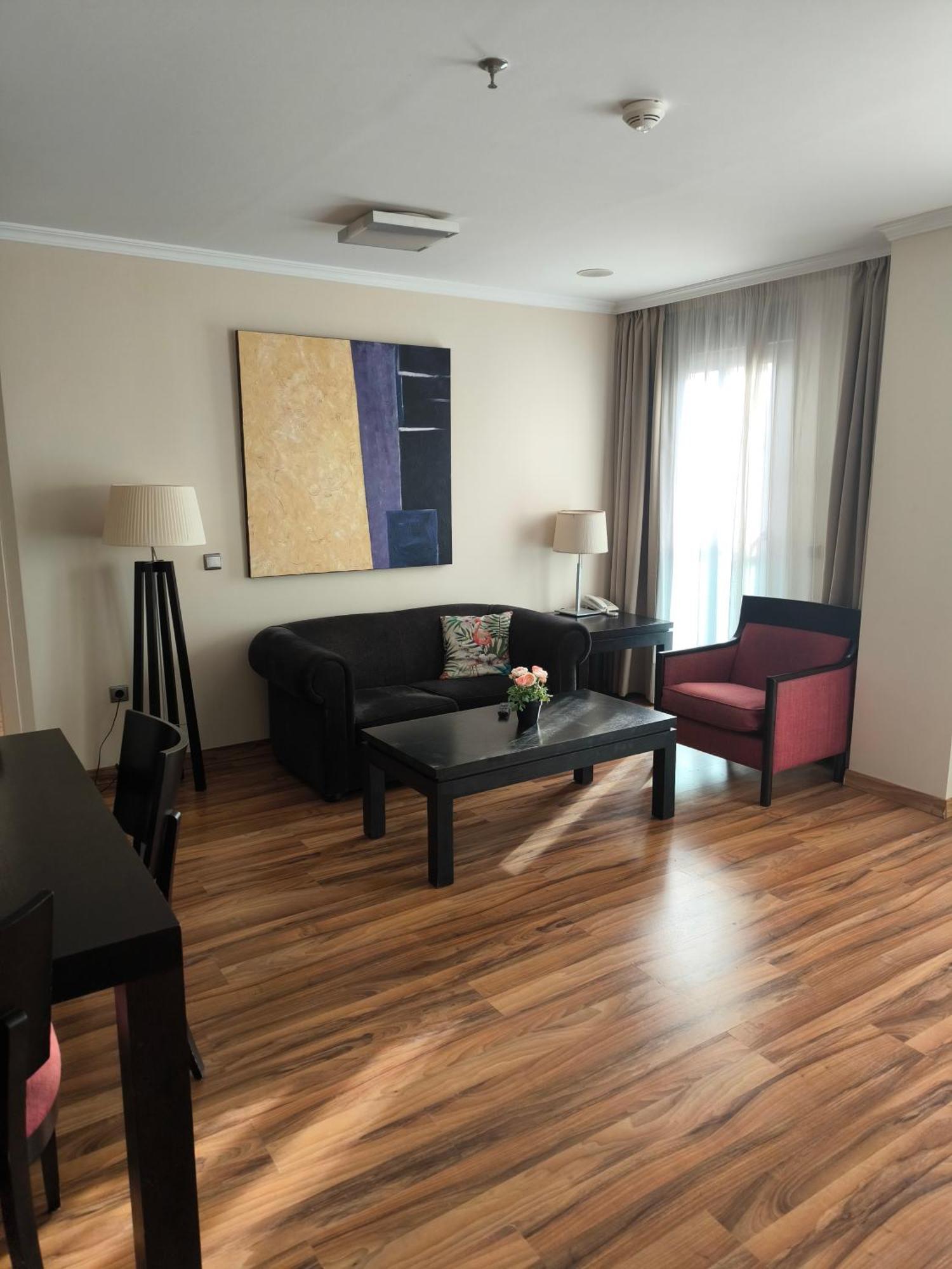Family Spacious Apartment, Terrace, Kitchen, City View, Free Parking And Wifi Benalmádena Exterior foto